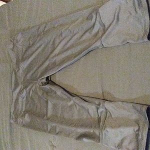 Everlast work out capri length pants